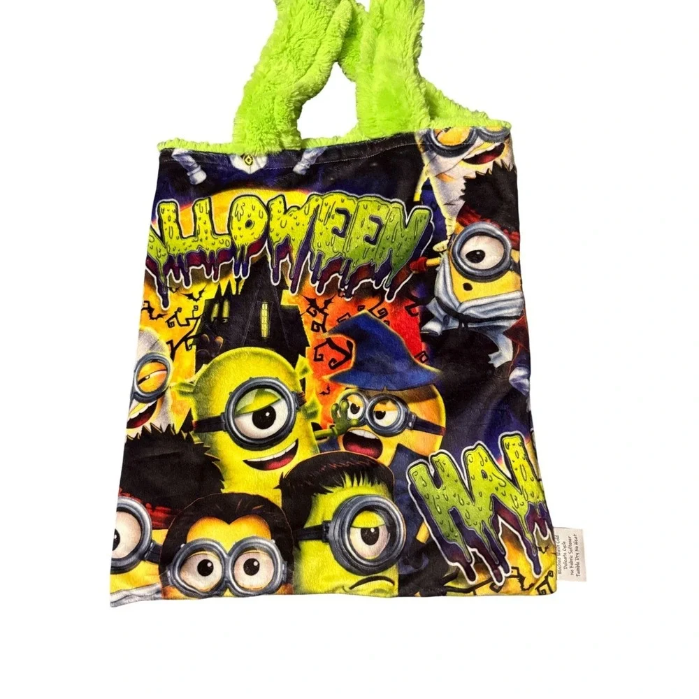 Reversible Minions Halloween Plush Tote Bag Fuzzy Lime Green Trick or Treat - Picture 9 of 15